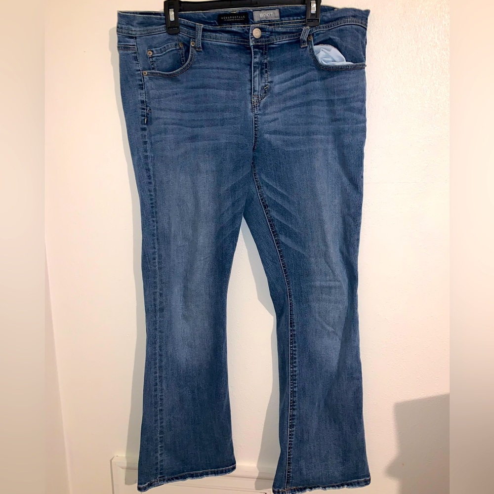 18Short Bootcut Jeans